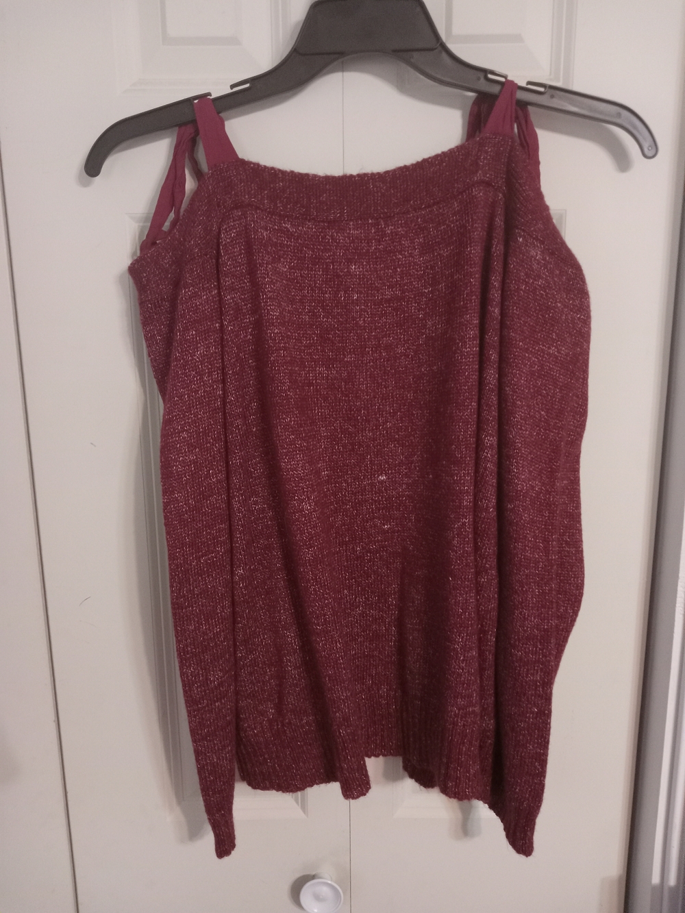 entro Cold-Shoulder Cardigan Sweater in Raspberry - Picture 2 of 3